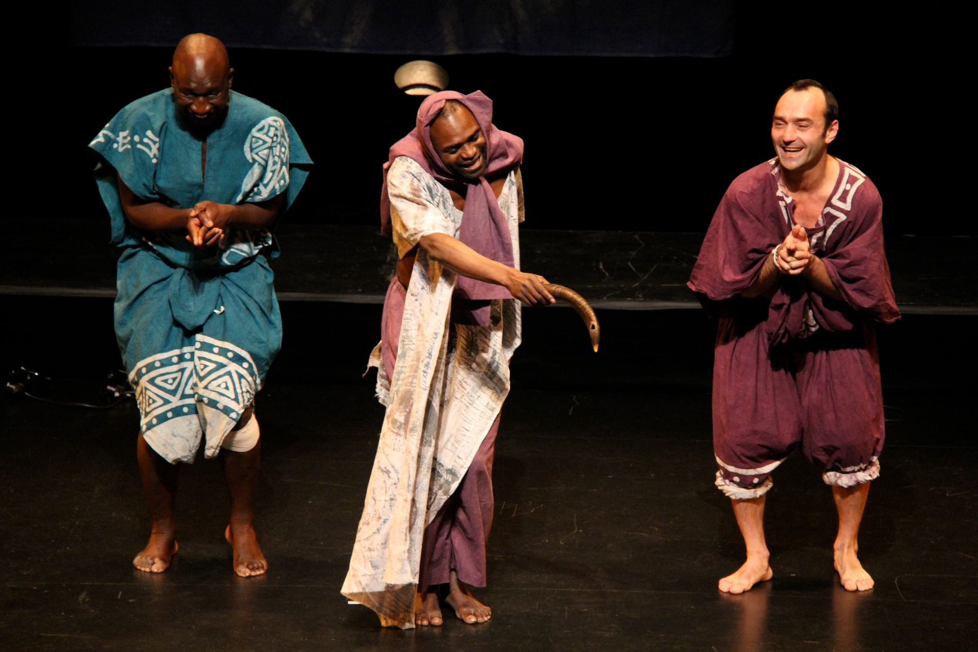 Frank BETERMIN dans Hamlet de Shakespeare, tournée Congo-Brazzaville